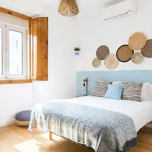 Feel In Stunning Renovated Nest In Graca Apartment Lisbon