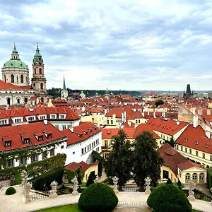 Historical Place Under Castle Apartamento
