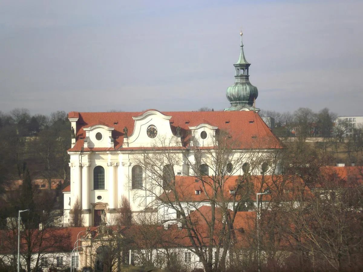 Apartricanova Prague